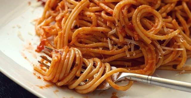Préparer spaghettinis aux oignons