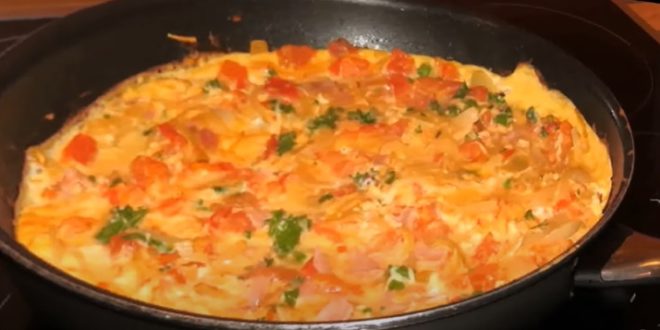 Préparer omelette aux tomates fraîches