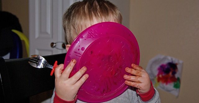 Tout savoir sur les aliments solide pour bébé