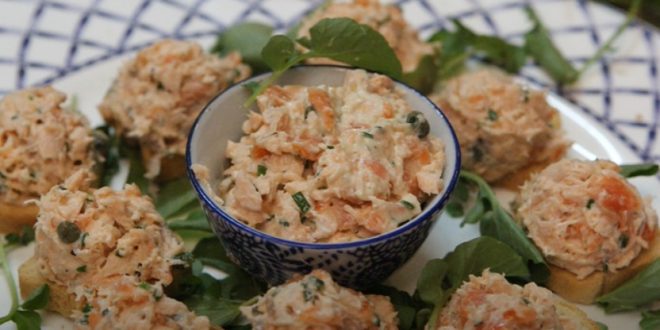 Mousseline de saumon aux rillettes d’anguille fumée