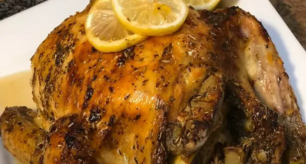 Faire poulet grillé au citron et au romarin