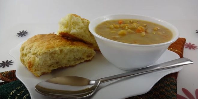 Faire soupe maman aux pois à l'ancienne 