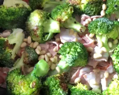 Préparer salade de brocoli en fête