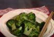 Faire rondelles de légumes sur du brocoli