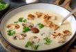 Préparation soupe aux champignons exotique