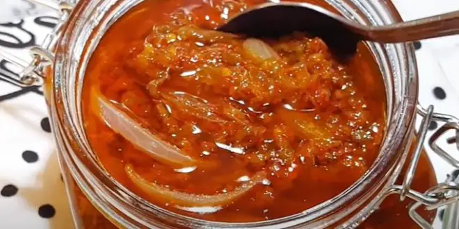Préparer la sauce aux piments rouges