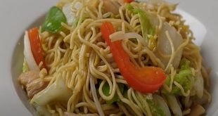 Chow mein au poulet recette de Maman