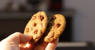 Faire biscuits aux pépites orange noix