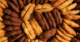 Préparer biscuit découpés noirs et blancs